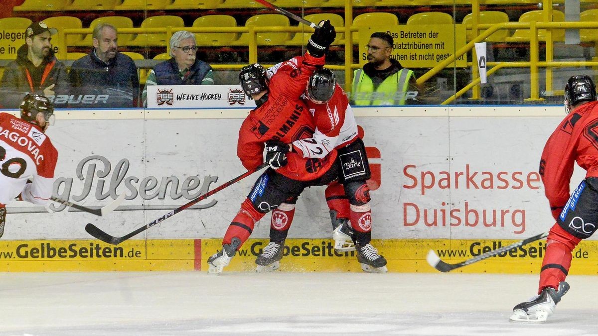 Sport / Duisburg / Wedau: Eishockey 