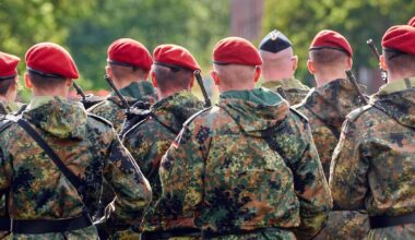 Neuer Wehrdienst kommt – Das müssen Jugendliche & Eltern wissen