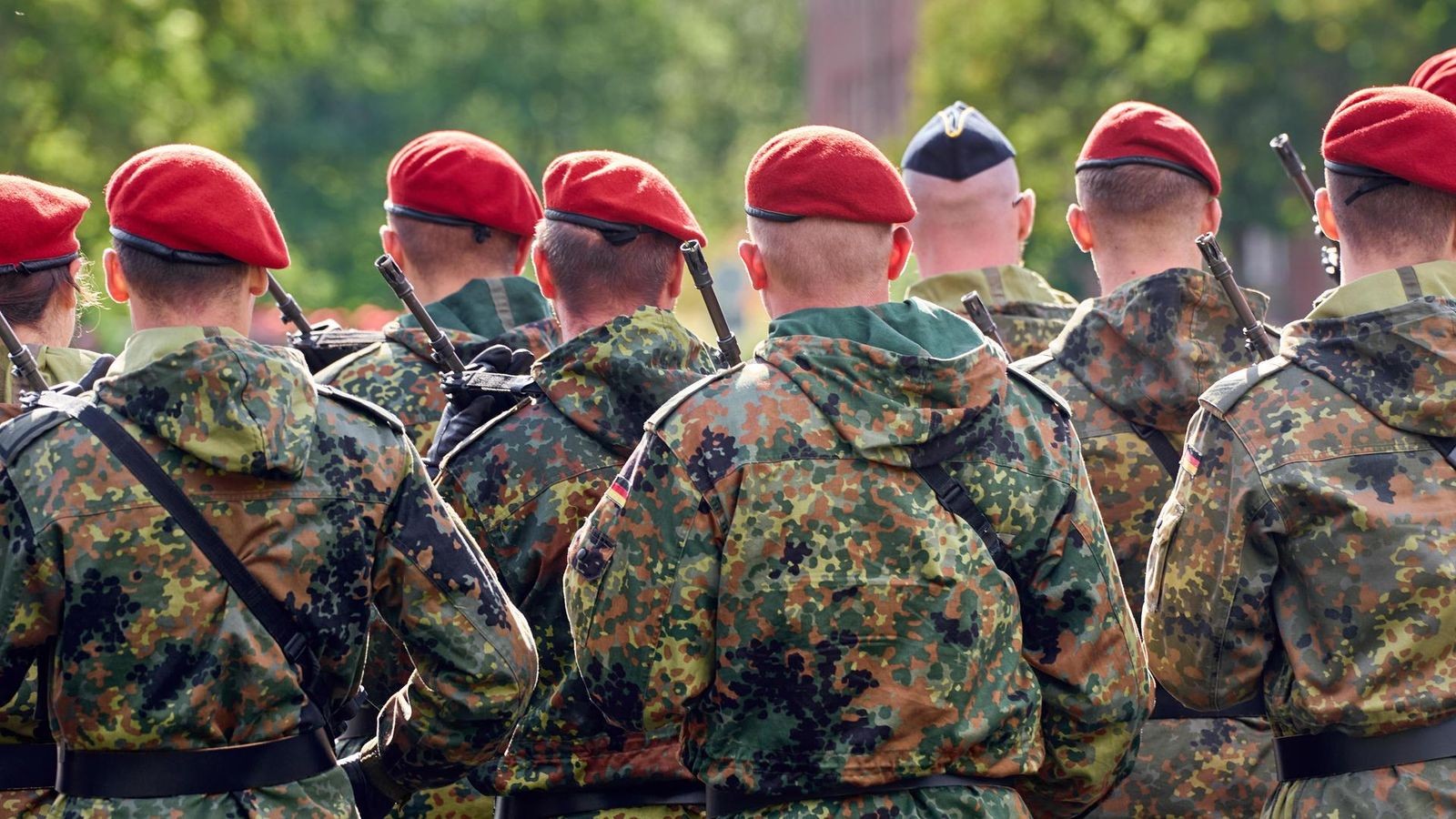 Neuer Wehrdienst kommt – Das müssen Jugendliche & Eltern wissen