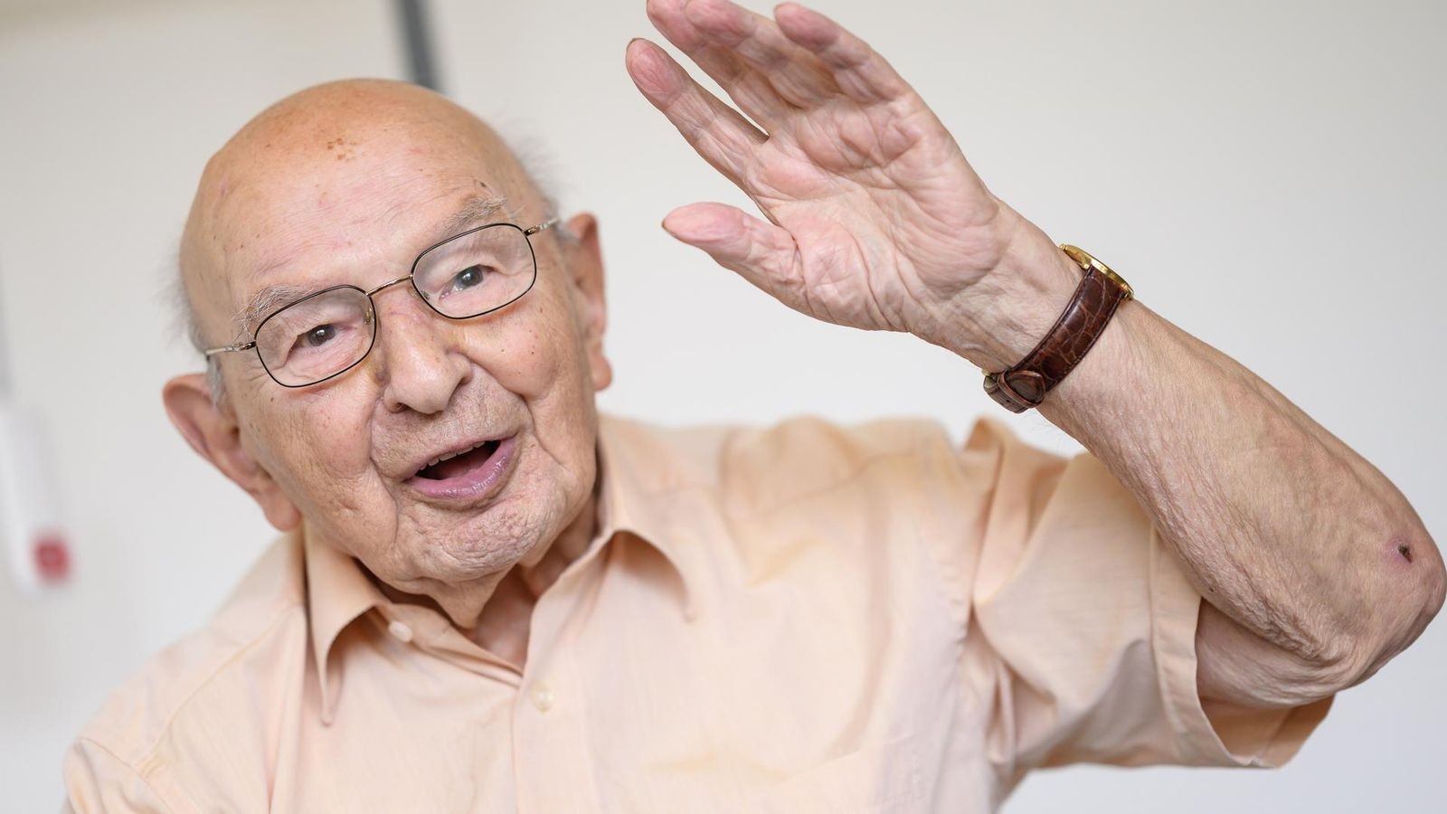 Essener (107) shoppt im Internet – neues Lokal