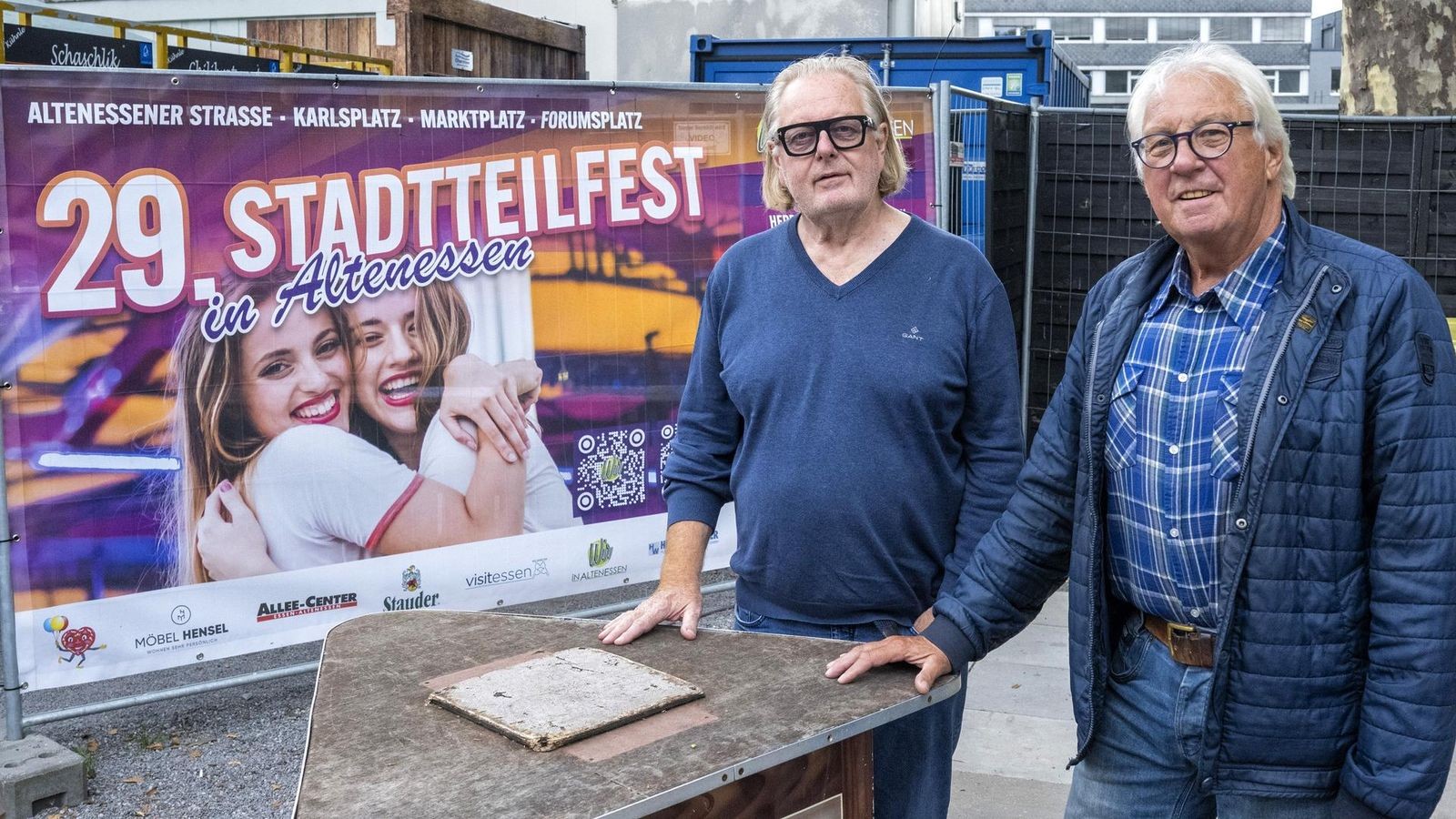 Verkaufsoffener Sonntag und Kirmes beim Stadtteilfest in Essen-Altenessen