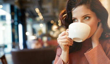 Instantkaffee erhöht Risiko für Augenkrankheit – das solltest du wissen