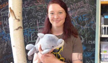 Fantasy trifft Politik: Dußlinger Schriftstellerin Veronika Carver mit neuem Buch - Kreis Tübingen - Reutlinger General-Anzeiger