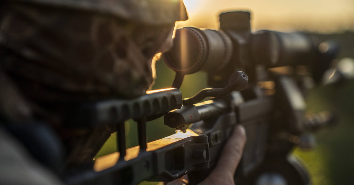 Ukrainischer Scharfschütze tötet 2 russische Soldaten aus 4 Kilometern Entfernung