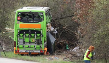 Vier Unfalltote nahe Leipzig: Fahrlässige Tötung? Staatsanwaltschaft klagt Busfahrer an