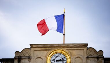 Der Börsen-Tag: Frankreich bereitet Sorgen - Verbrauchervertrauen fällt überraschend