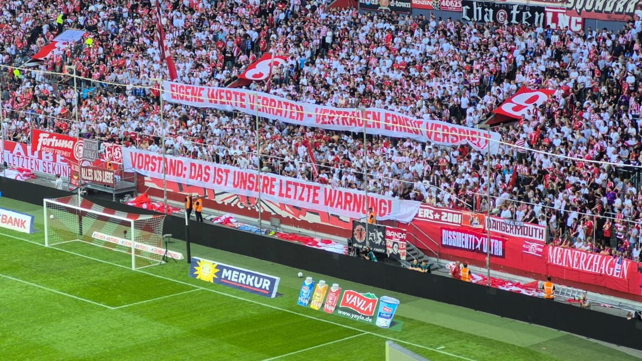 Fortuna Düsseldorf hat wegen Shon Weissman Fan-Ärger - Klaus Allofs reagiert | Sport