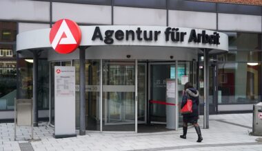 Bürgergeld-Irrsinn! 1,2 Millionen Empfänger waren noch nie beschäftigt | Politik