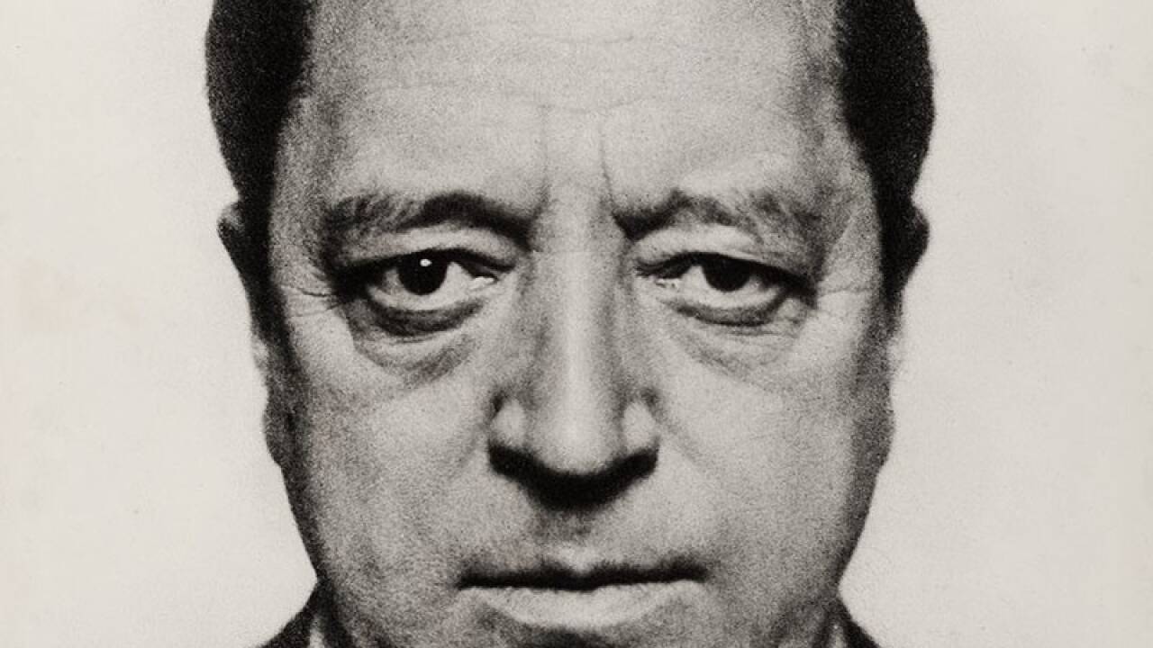 1930: Ludwig Mies van der Rohe wird die Leitung des Bauhauses Dessau übertragen.