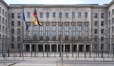 "Antworten müssen größer sein": Klingbeil fordert von allen Ressorts Sparvorschläge