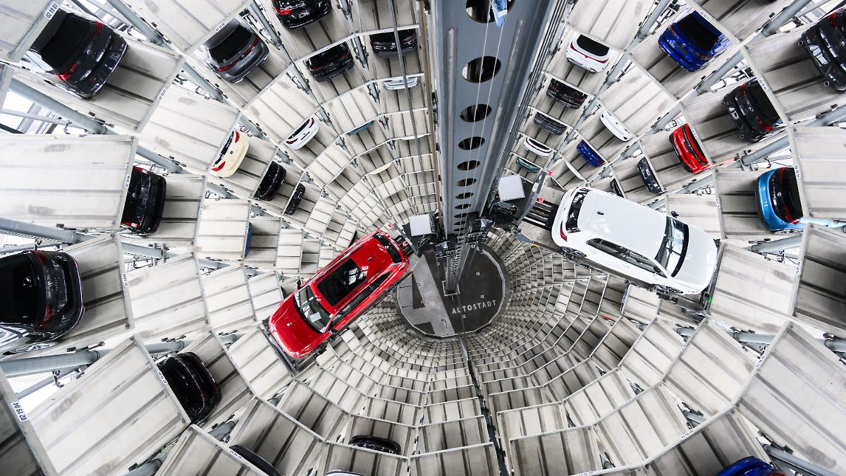 Erholung oder Verschnaufpause?: Stimmung in der Autoindustrie hellt sich auf