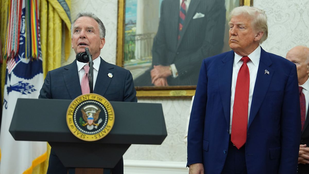 "Sie sind gerissene Typen": Trump will Witkoff noch diese Woche nach Moskau schicken