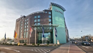 Bestpreise in der Kritik: Diese Kölner Hotels klagen gegen Booking.com