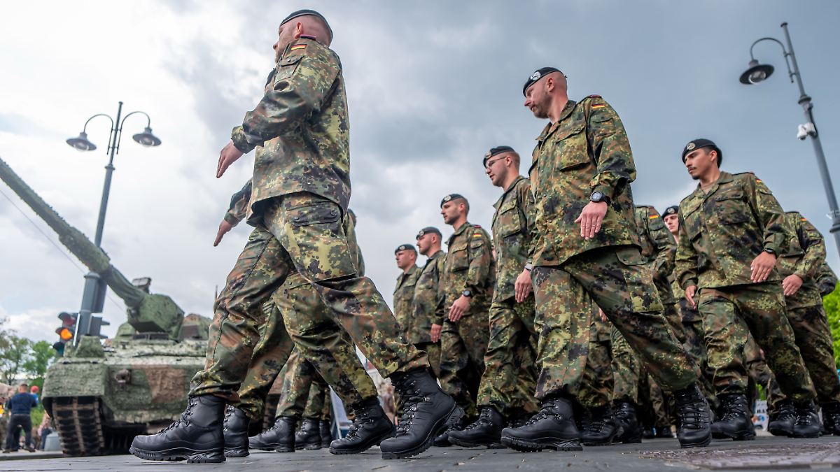 "Voraussetzungen fehlen": Kretschmer lehnt deutsche Soldaten in der Ukraine ab
