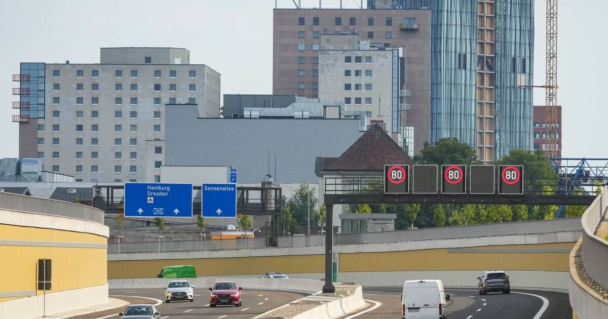 Umstrittenes Teilstück der A100 in Berlin eröffnet - Wirtschaft weltweit