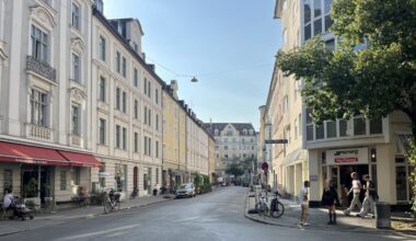 München: Mysteriöse Parkplatz-Sperrung sorgt für Verwirrung | Regional