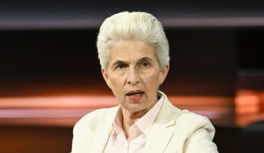 Europas Rolle vorerst unklar: Strack-Zimmermann kritisiert Ankündigungs-Präsident Trump