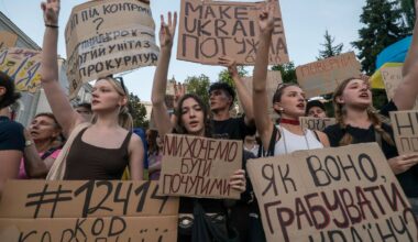 Luxusleben passt nicht zu Gehalt: Ukrainischer Behördenchef wegen Korruption suspendiert