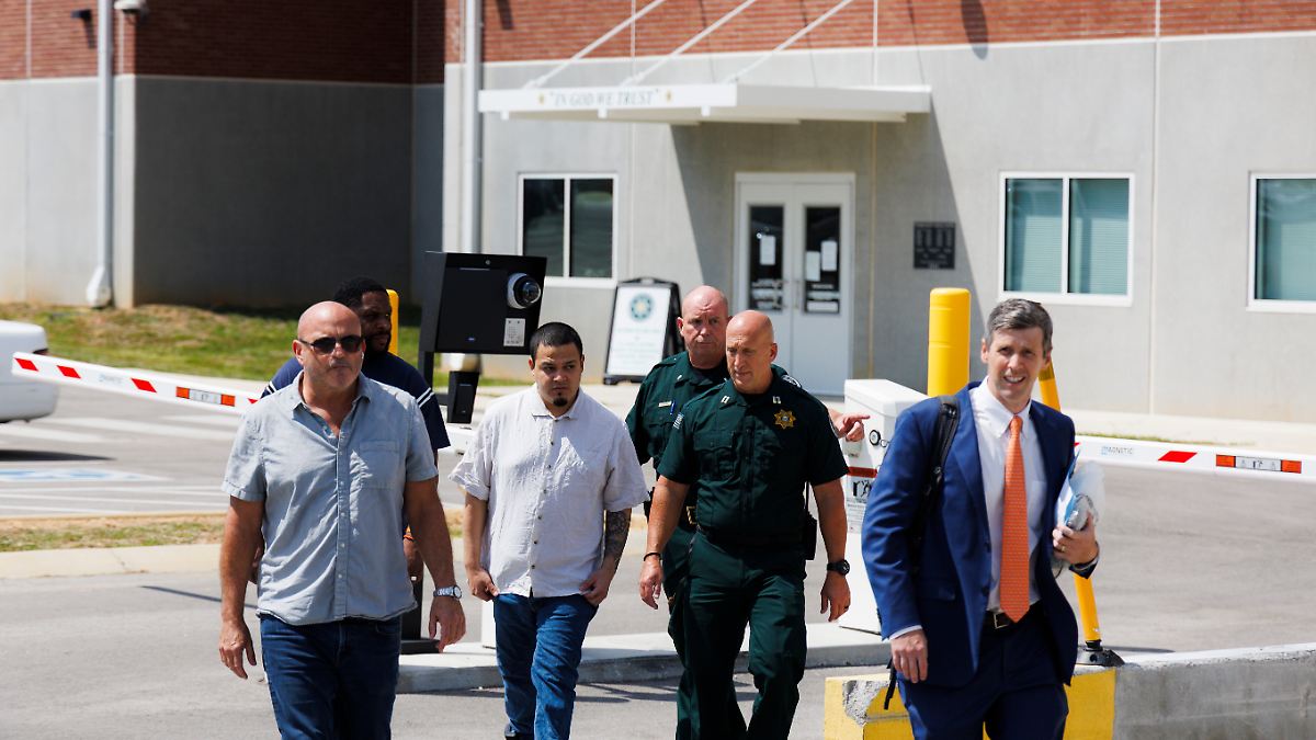 Erst Freitag freigelassen: USA wollen unrechtmäßig Abgeschobenen nach Uganda fliegen