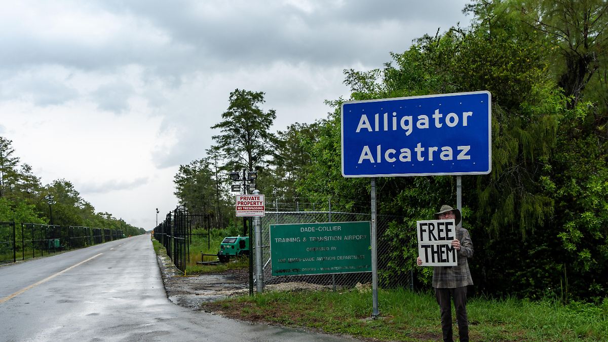 Donald Trumps "Alligator Alcatraz" ist wohl bald komplett geräumt