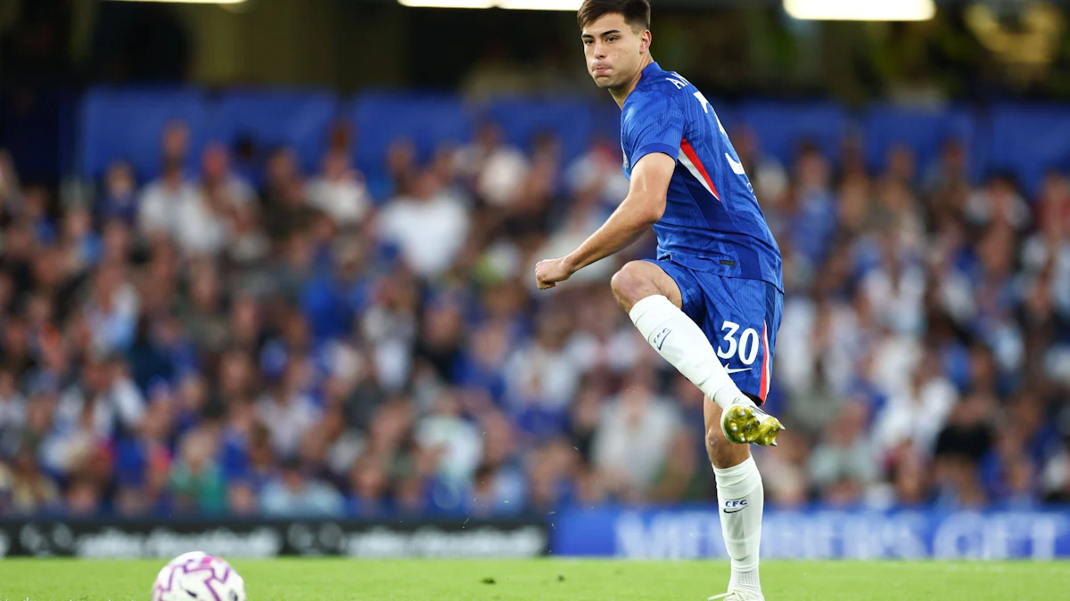 Borussia Dortmund verpflichtet Talent Anselmino leihweise vom FC Chelsea - Sport