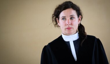 Bundesverfassungsgericht - Juli Zeh: Würde Nominierung für Karlsruhe ablehnen - Politik