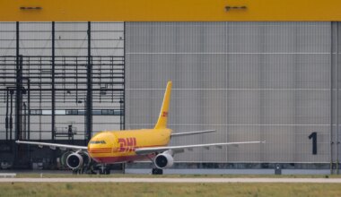 Sparkurs - Stellenabbau an den Flughäfen Halle/Leipzig und Dresden - Wirtschaft