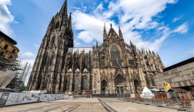 Fotoserie: Wie reagieren Menschen auf den Kölner Dom?