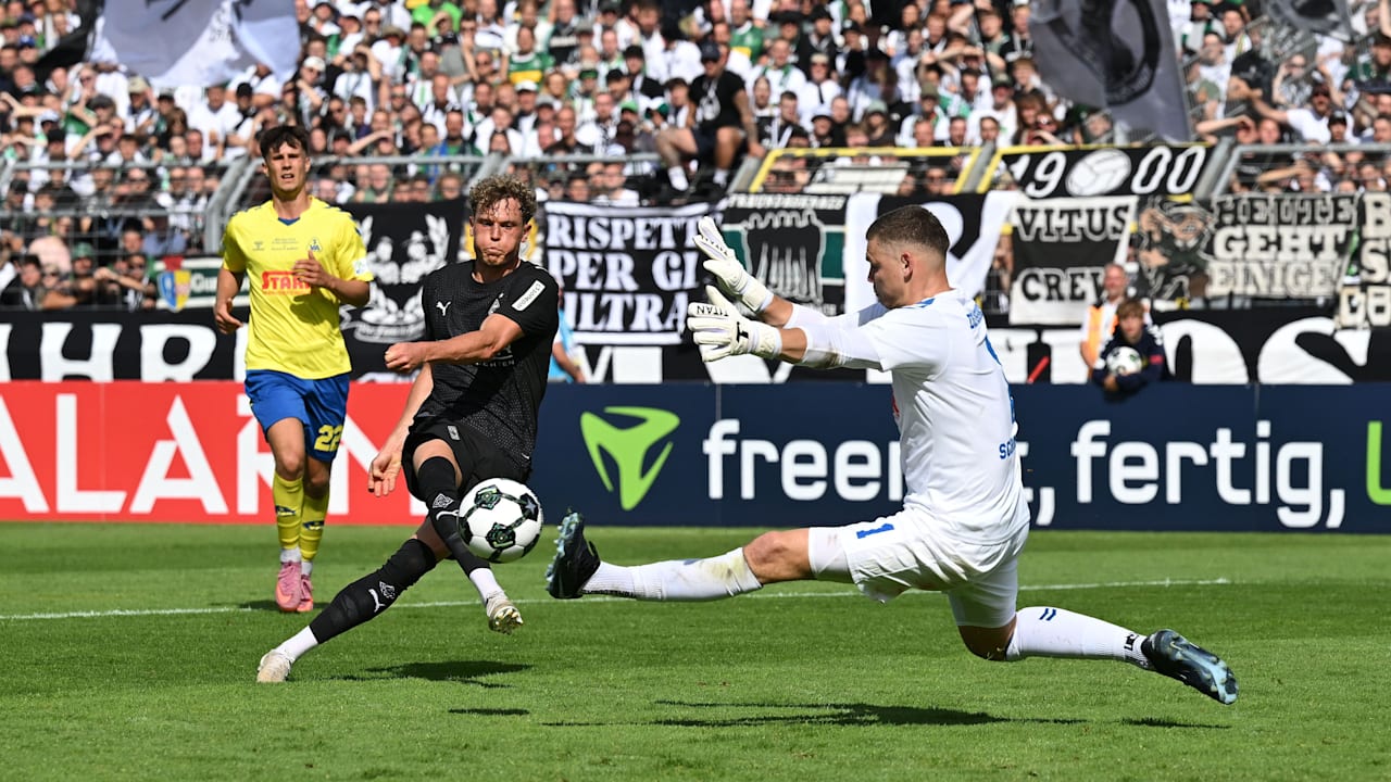Borussia Mönchengladbach: Gladbach siegt dank Robin Hack | Sport