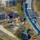 Zug am Bahnhof Lünen