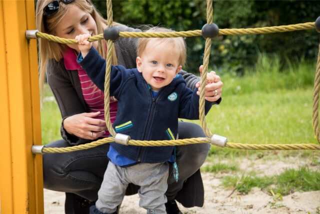 Nach Jahren des Wartens sollen die Kinder bald auch an der Emil-Kijewski-Straße in Lücklemberg spielen können.