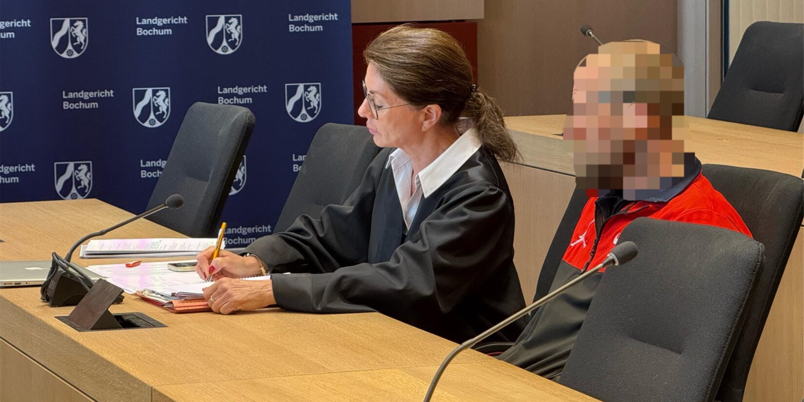 Lüner Ex-Rocker akzeptiert Urteil nach Säure-Attentat in Bochum : Wie es jetzt weitergeht