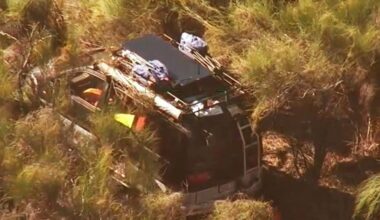 Australische Farmer bergen Auto von Carolina Wilga: Mehrtägige Abschlepparbeiten