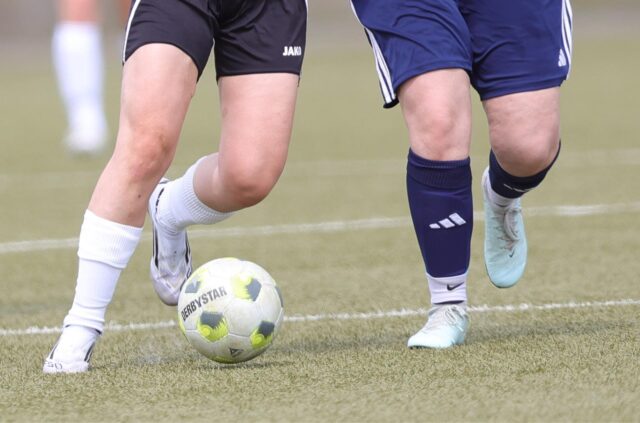 Ball und Beine