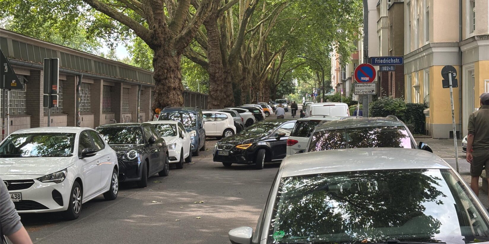 EDG kämpft gegen Falschparker im Klinikviertel
