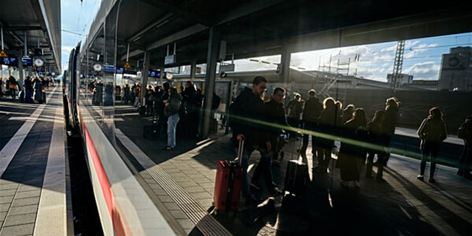 Bahnsperrung: Dortmund-Essen gesperrt - Ausfälle & Umleitungen