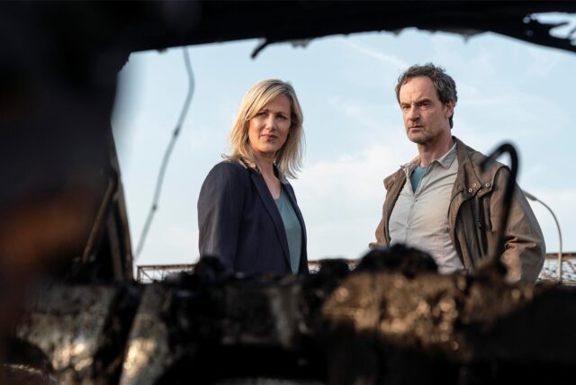 Martina Bönisch (Anna Schudt) und Peter Faber (Jörg Hartmann) im Dortmund-Tatort „Liebe mich“ von 2022. Am Ende der Folge stirbt die Figur von Polizistin Bönisch den Serientod.