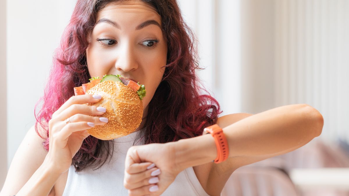 Studie findet heraus: Zu dieser Uhrzeit macht Essen dick