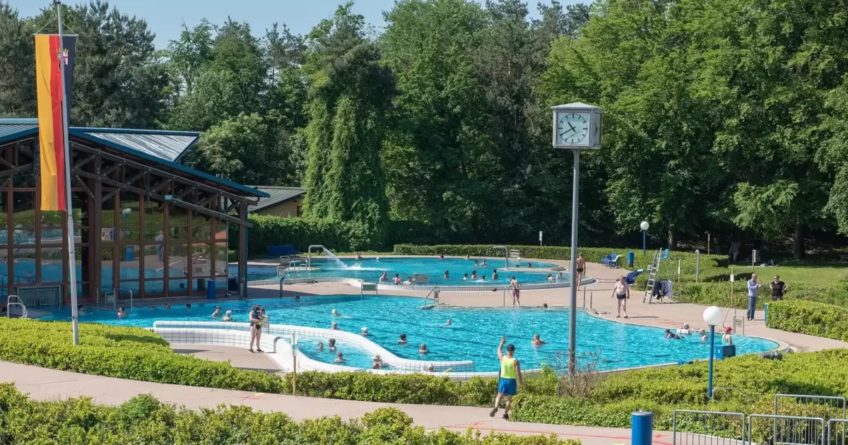 Neue Regelungen für den Besuch im Badepark - Wörth