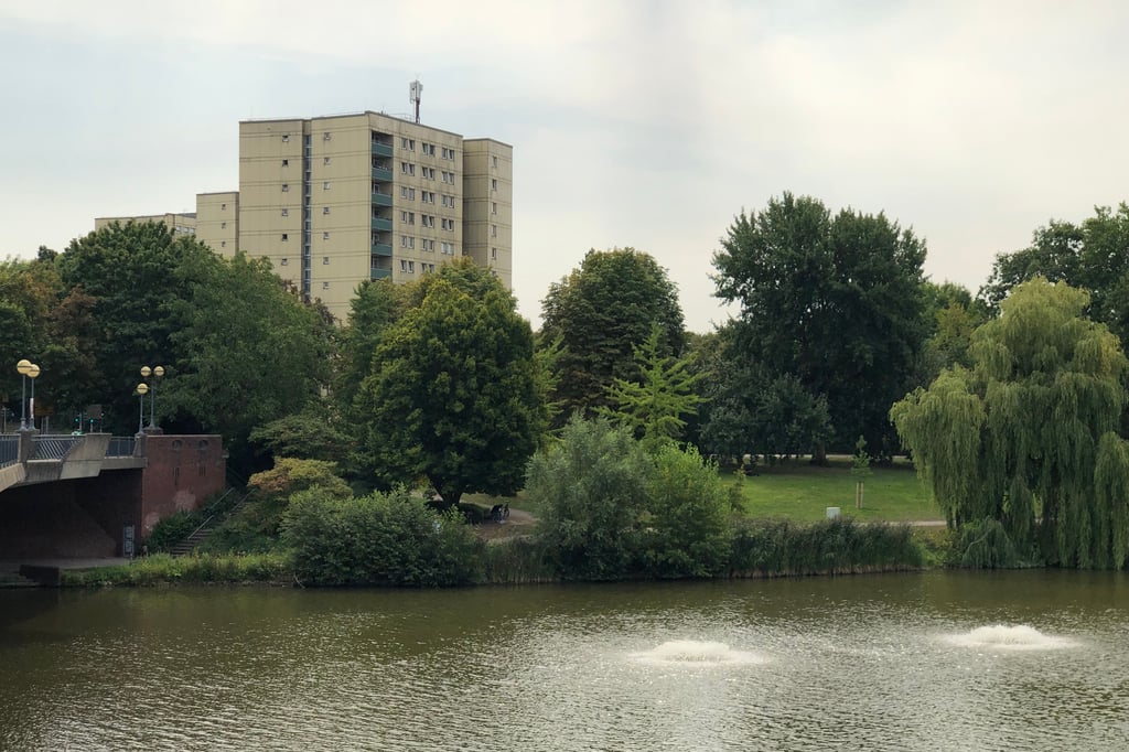 Schattenseiten in Aaseestadt und Pluggendorf
