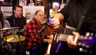 Donots präsentieren Akustik-Album in ARD-Show