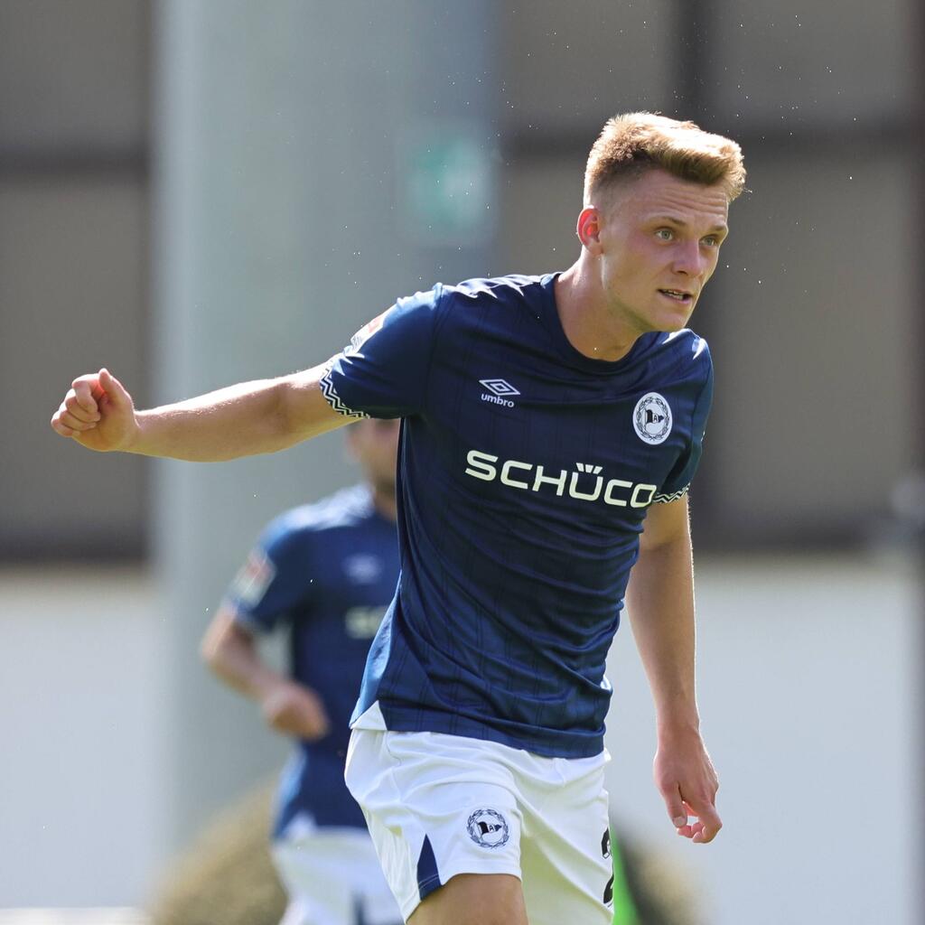 Platz 8: Arminia Bielefeld - Durchschnittsnote: 3,39