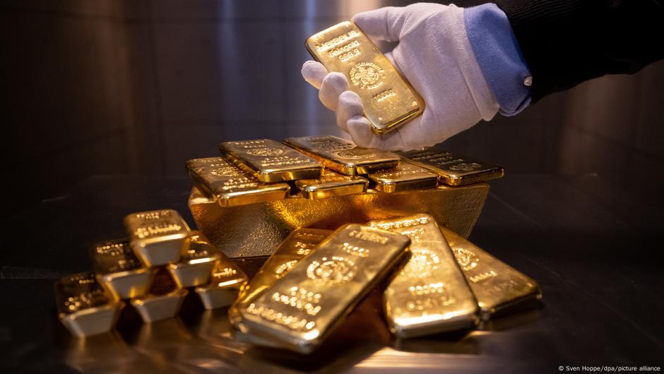 Ist der hohe Goldpreis an Trumps Zöllen schuld? – DW – 09.08.2025