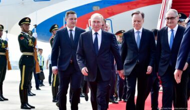 Putin stärkt in China seine Allianz mit Xi Jinping – DW – 31.08.2025