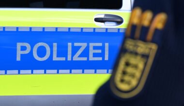 Geruch dringt aus Koffer: Stark verweste Leiche in Baden-Württemberg gefunden