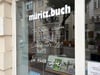 Ein Umzug auf Zeit; während der Sanierung der Langen Straße 13 ist die Buchhandlung im Haus Nummer 11 in der gleichen Straße zu finden.