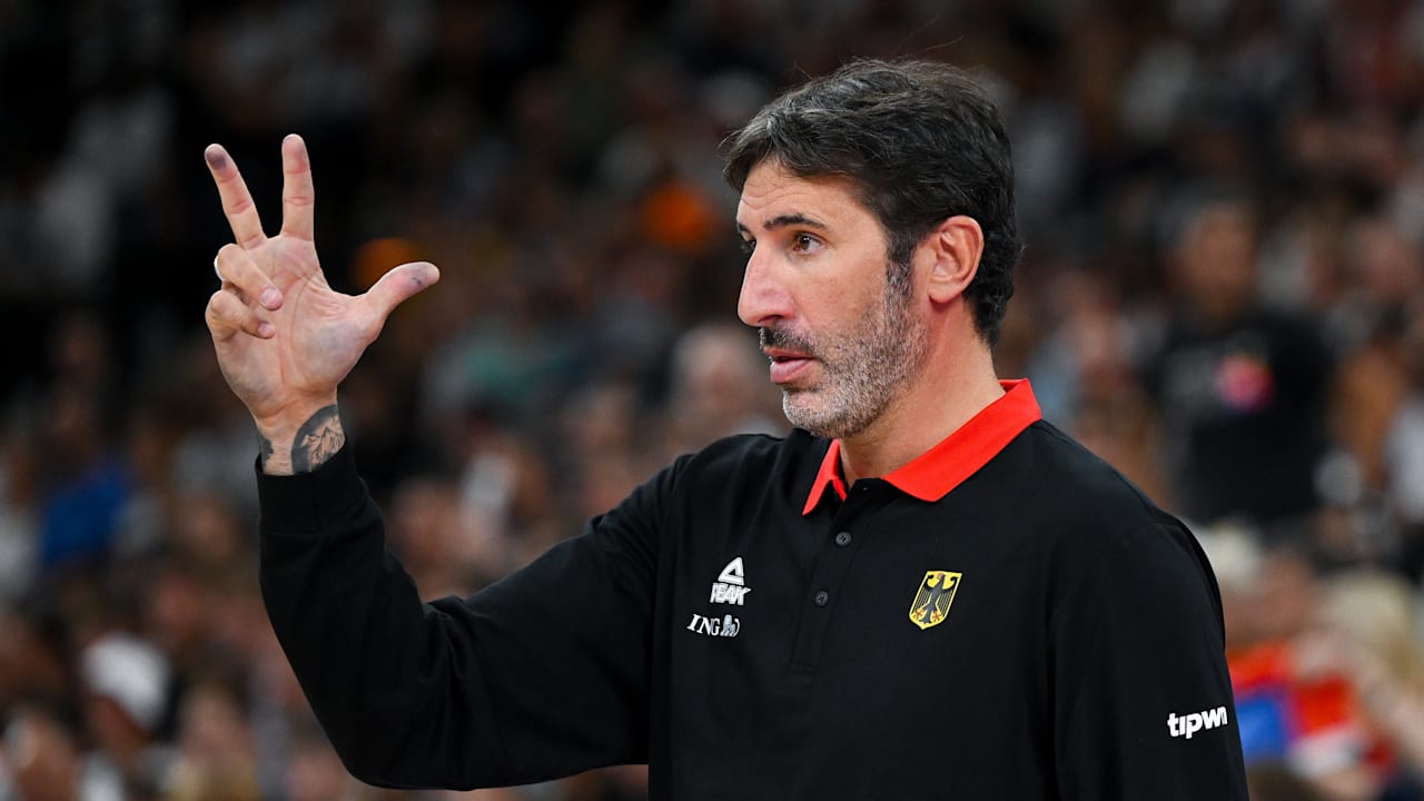 Basketball EM: Spieler machen im Training Video für erkrankten Bundestrainer Mumbrú | Sport
