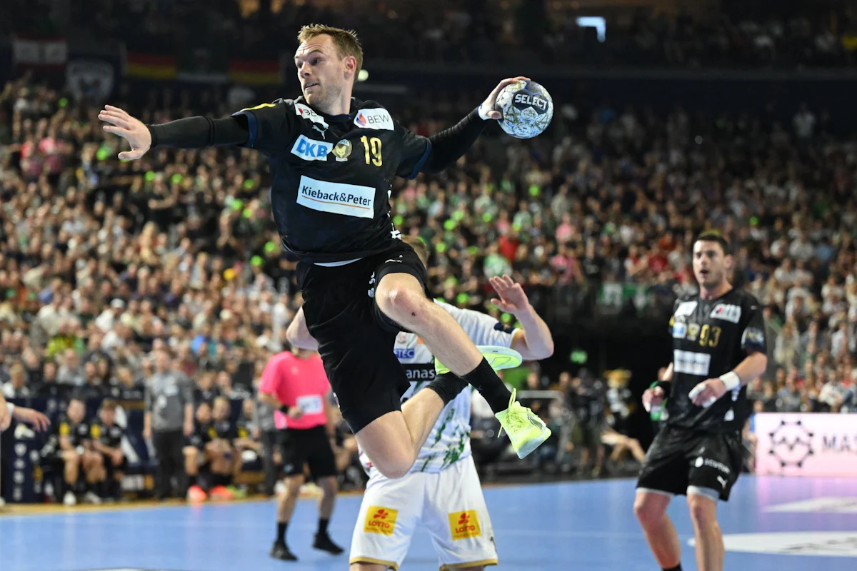 Handball - Füchse Berlin gewinnen Test gegen Flensburg - Sport