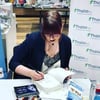 „Wenn ich Bücher signieren soll, bin ich vorher wochenlang nervös“, sagt Viktoria Kravtschenko. „Was, wenn ich mich verschreibe?“