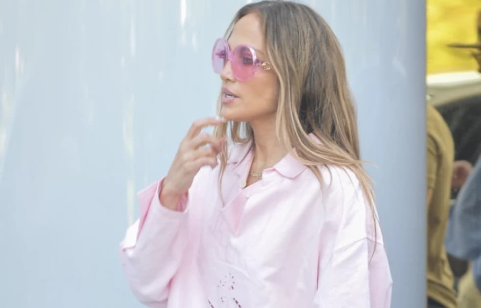 Auch Jennifer Lopez bleibt vor Chanel-Boutique der Einlass verwehrt
